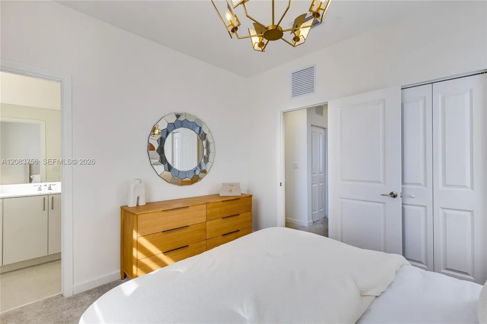 35707 SW 179 CT Miami, FL 33034
