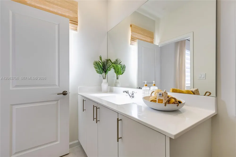 35707 SW 179 CT Miami, FL 33034