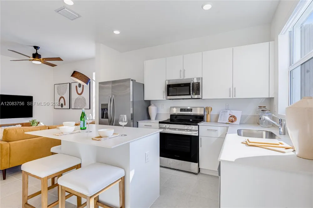 35707 SW 179 CT Miami, FL 33034