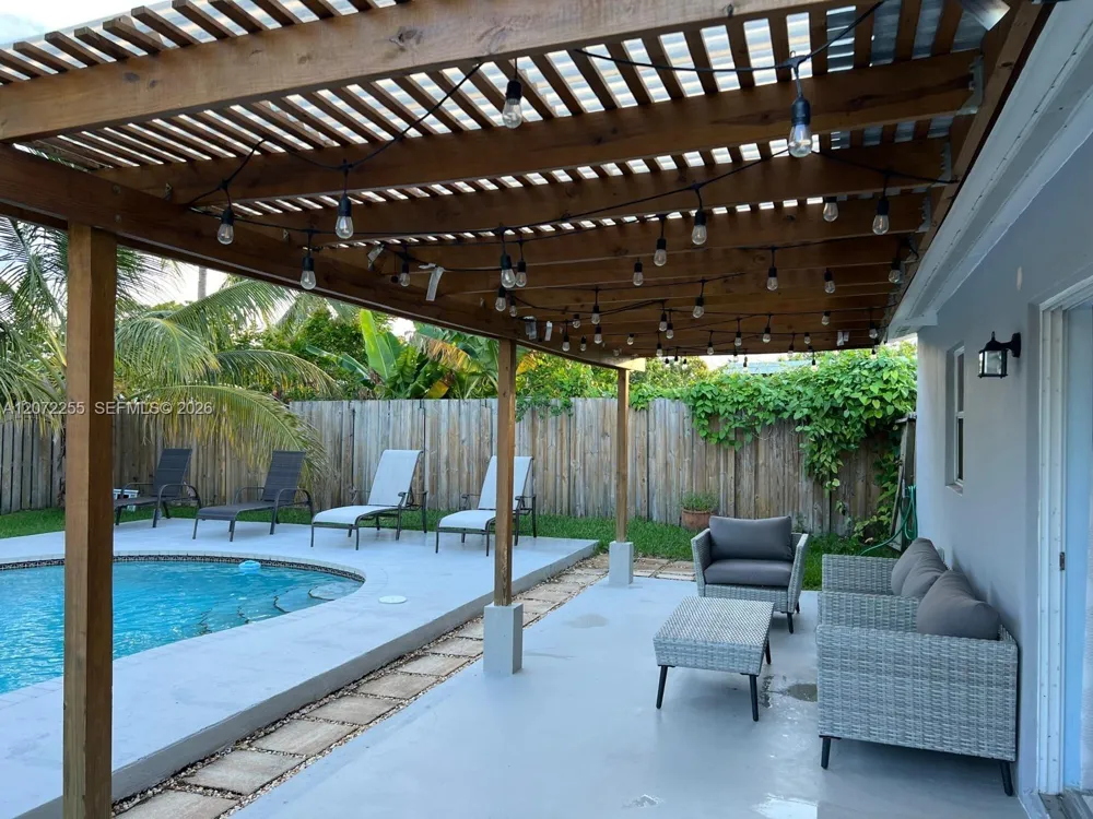 Address Not Shown North Lauderdale, FL 33068