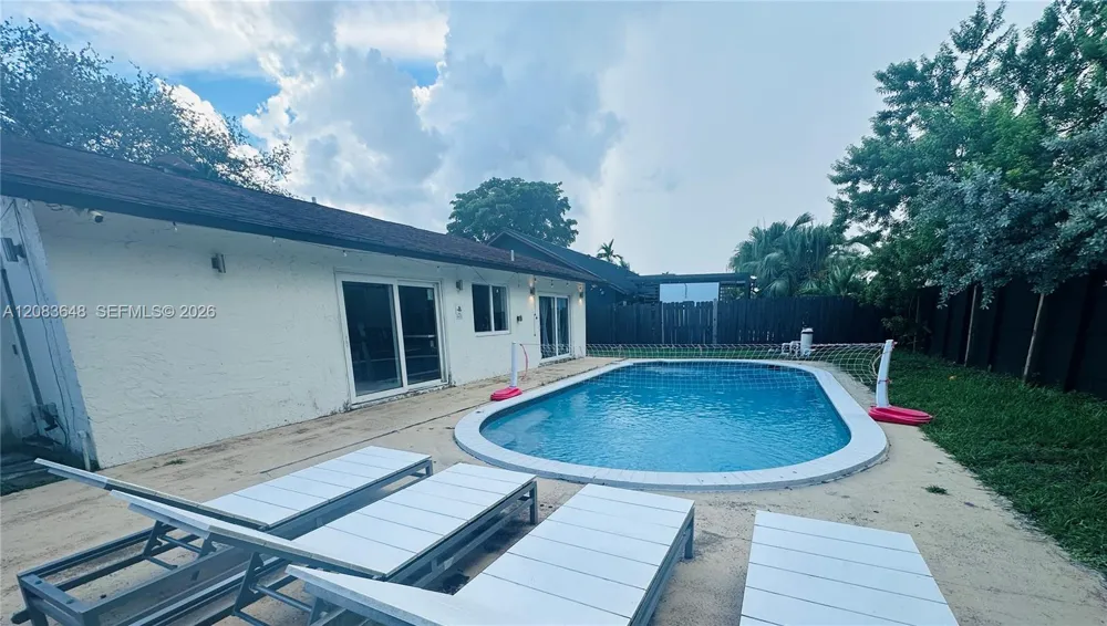 851 NE 205th St #0 Miami, FL 33179