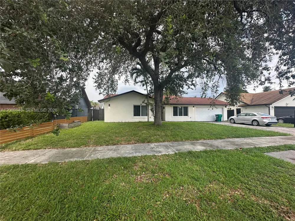 851 NE 205th St #0 Miami, FL 33179