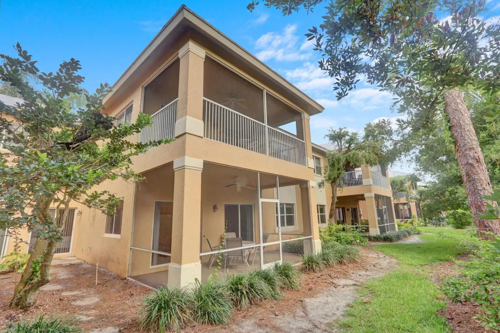 8319 Mulligan Circle Port St. Lucie, FL 34986