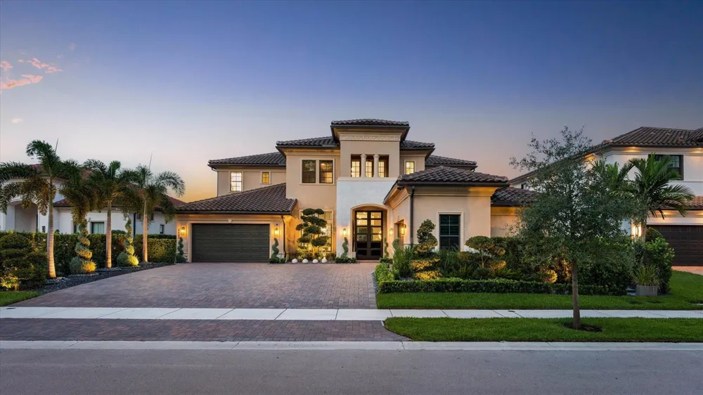 8590 W PARKLAND BAY TRAIL Parkland, FL 33076