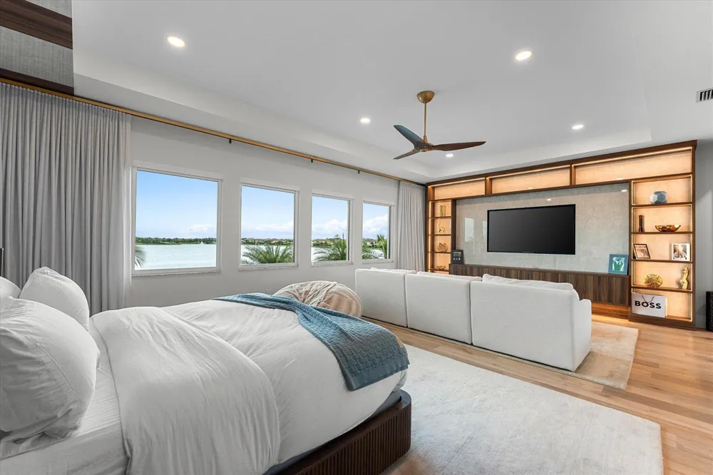 8590 W PARKLAND BAY TRAIL Parkland, FL 33076