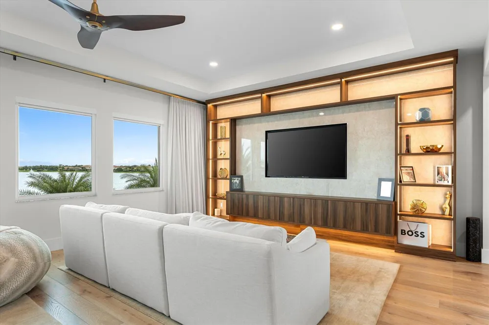 8590 W PARKLAND BAY TRAIL Parkland, FL 33076