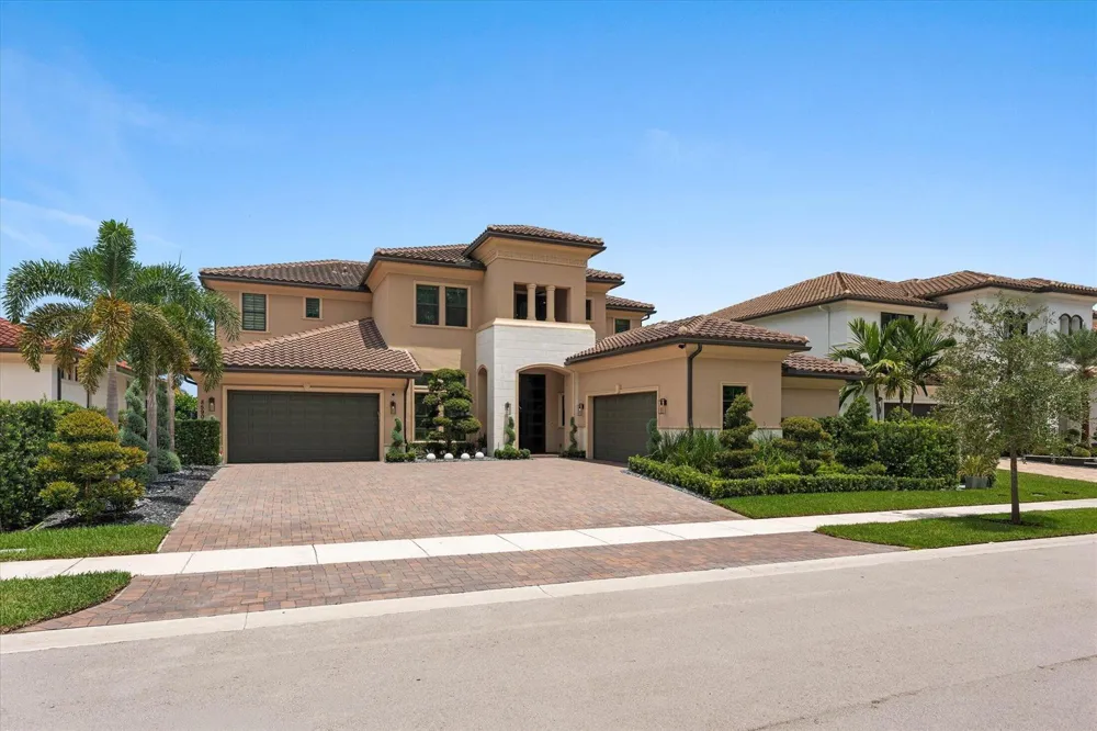 8590 W PARKLAND BAY TRAIL Parkland, FL 33076