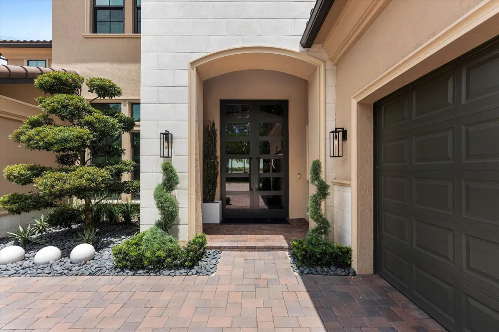 8590 W PARKLAND BAY TRAIL Parkland, FL 33076