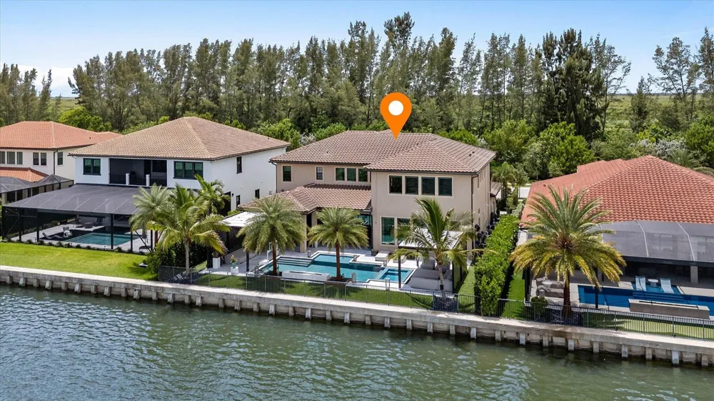 8590 W PARKLAND BAY TRAIL Parkland, FL 33076