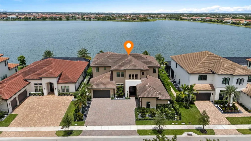 8590 W PARKLAND BAY TRAIL Parkland, FL 33076