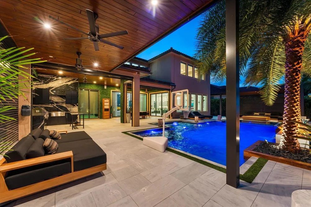 8590 W PARKLAND BAY TRAIL Parkland, FL 33076