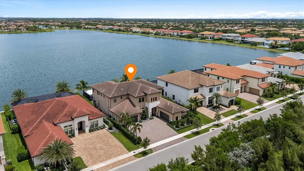 8590 W PARKLAND BAY TRAIL Parkland, FL 33076