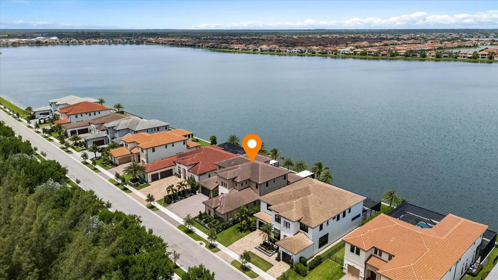 8590 W PARKLAND BAY TRAIL Parkland, FL 33076
