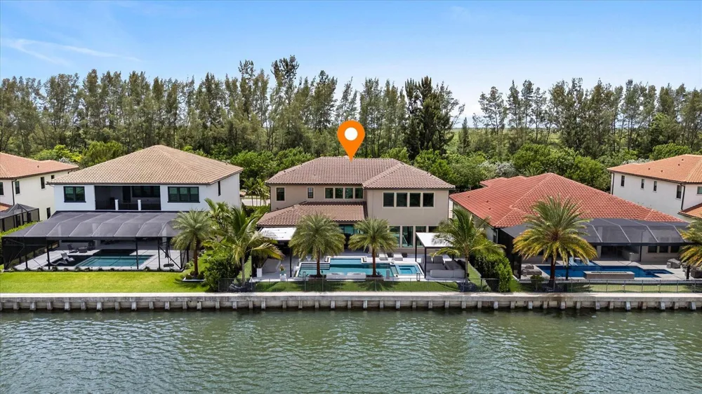 8590 W PARKLAND BAY TRAIL Parkland, FL 33076