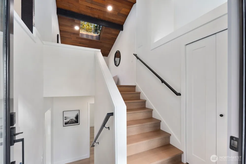 25510 SE 159th Street Issaquah, WA 98027