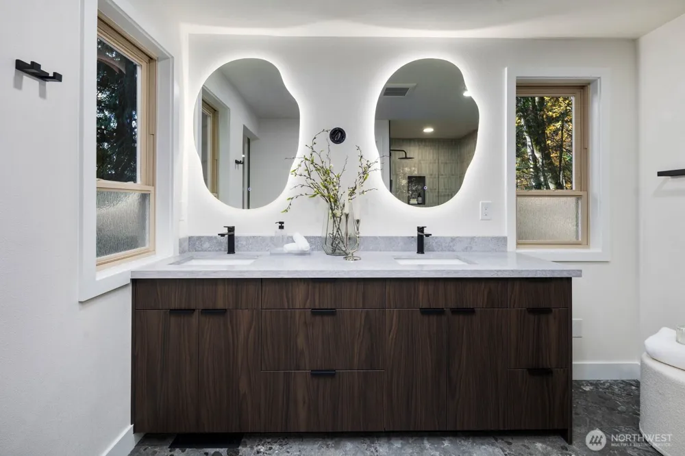 25510 SE 159th Street Issaquah, WA 98027