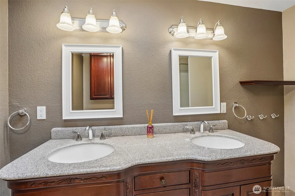 1312 SE NANCY ROAD Vancouver, WA 98664