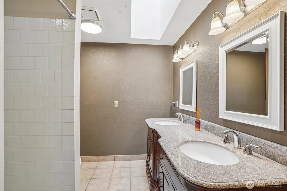 1312 SE NANCY ROAD Vancouver, WA 98664