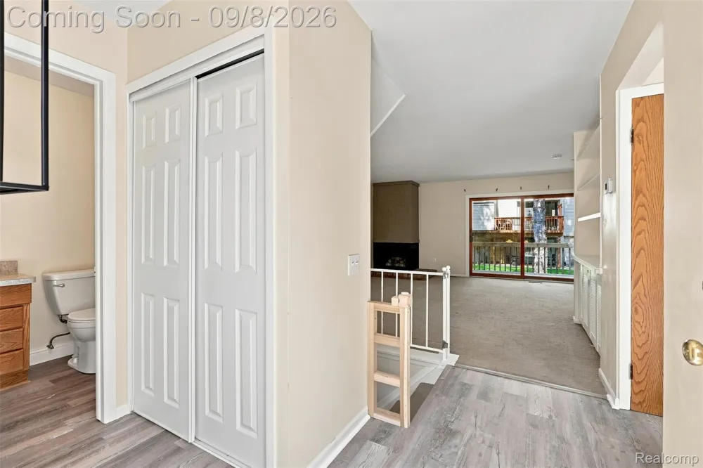 418 Willow Grove Lane Rochester Hills City, MI 48307