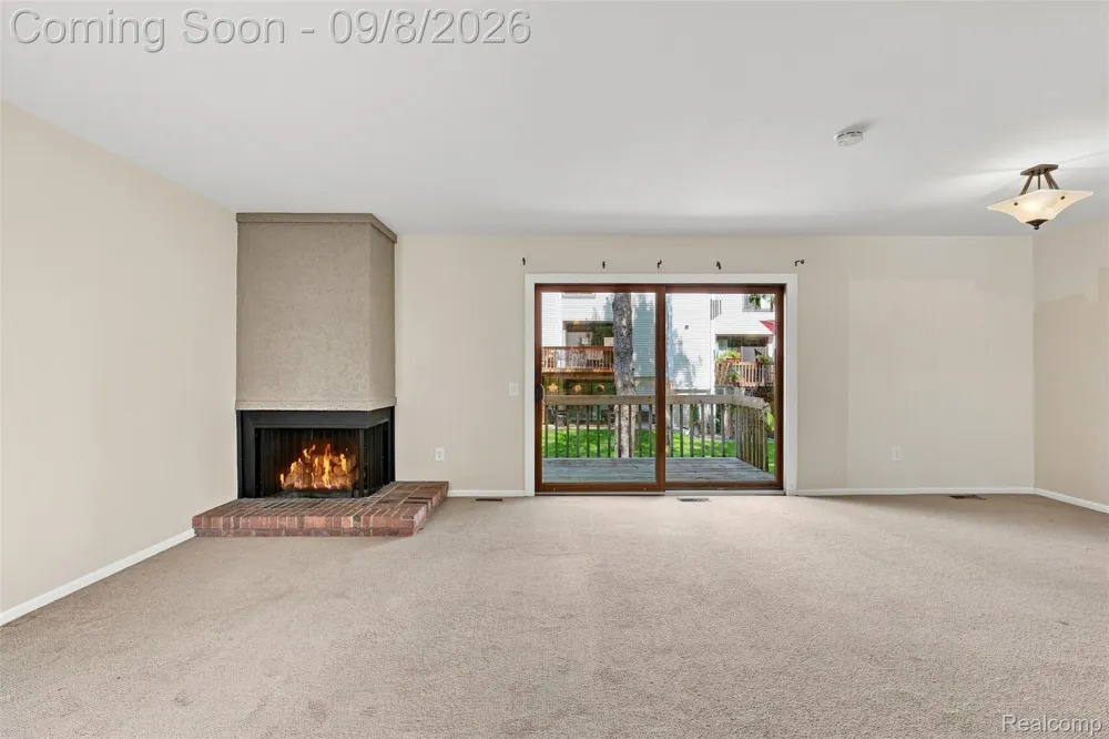 418 Willow Grove Lane Rochester Hills City, MI 48307