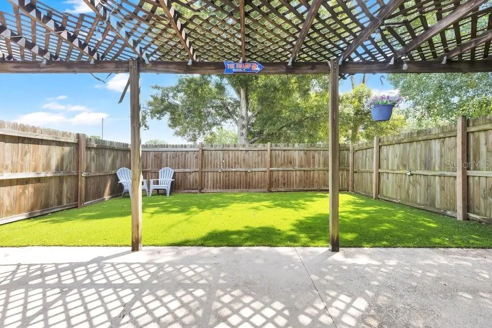 7400 36TH AVENUE St Petersburg, FL 33710