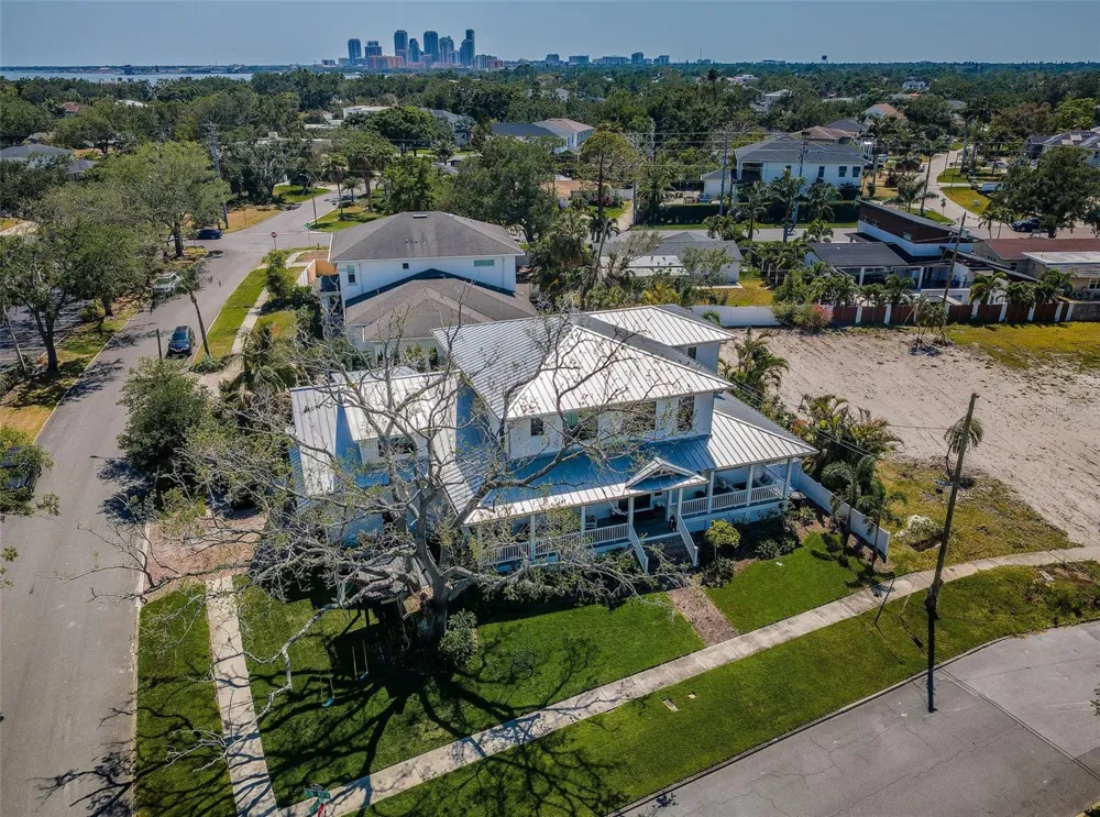 600 ALDA WAY NE St Petersburg, FL 33704