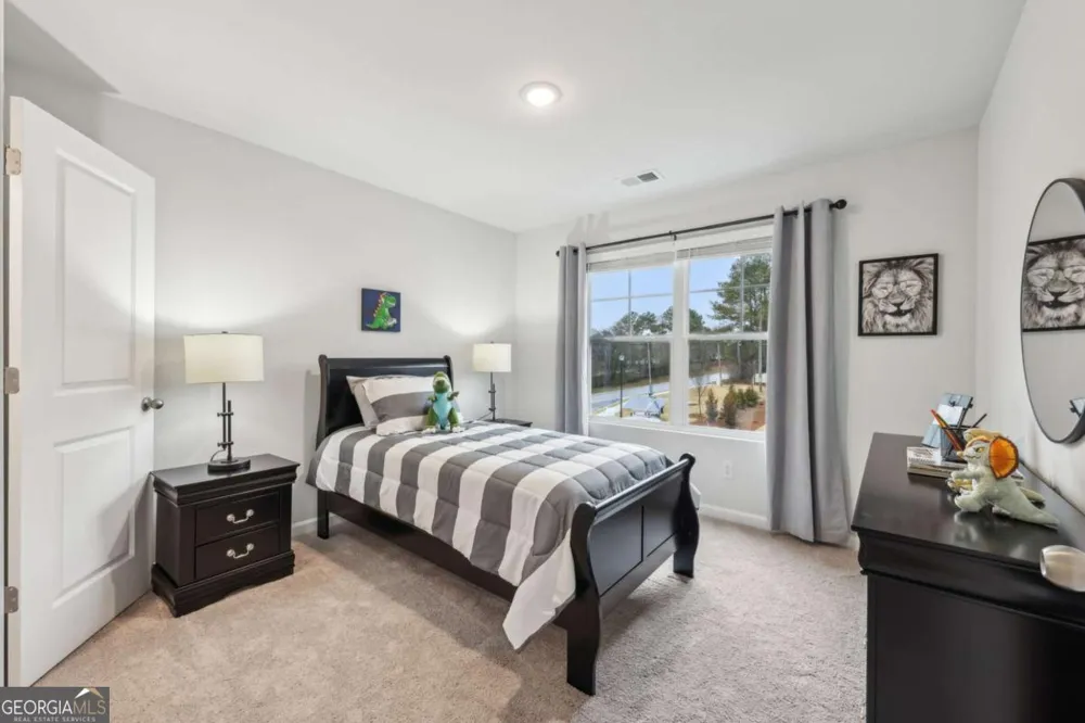 1321 Stephens View DR Loganville, GA 30052