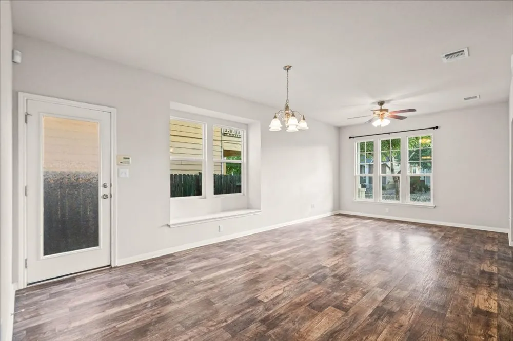 142 Preston Trail San Marcos, TX 78666