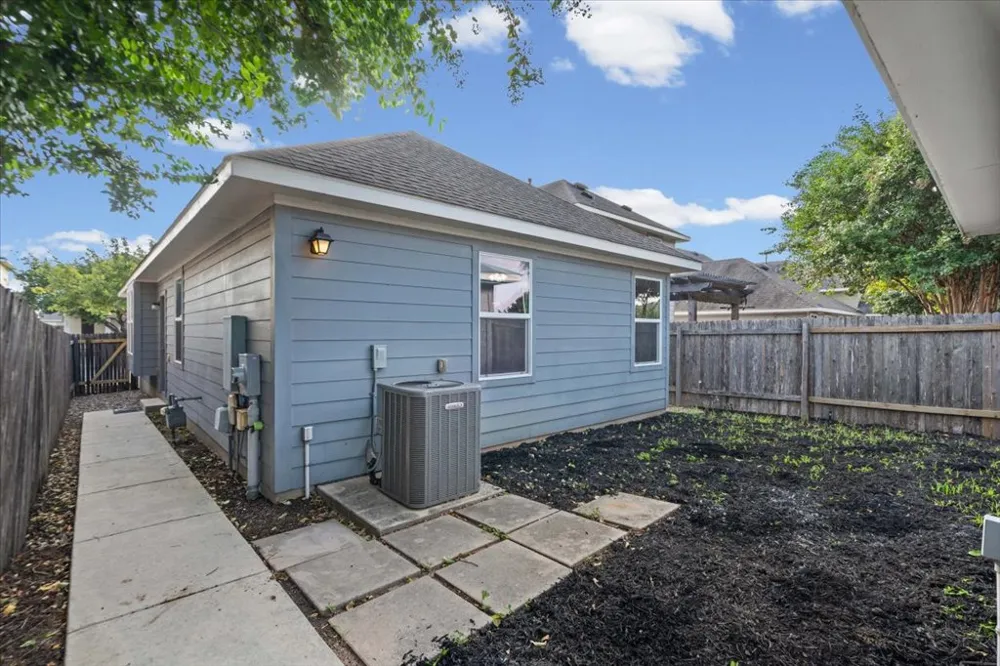 142 Preston Trail San Marcos, TX 78666