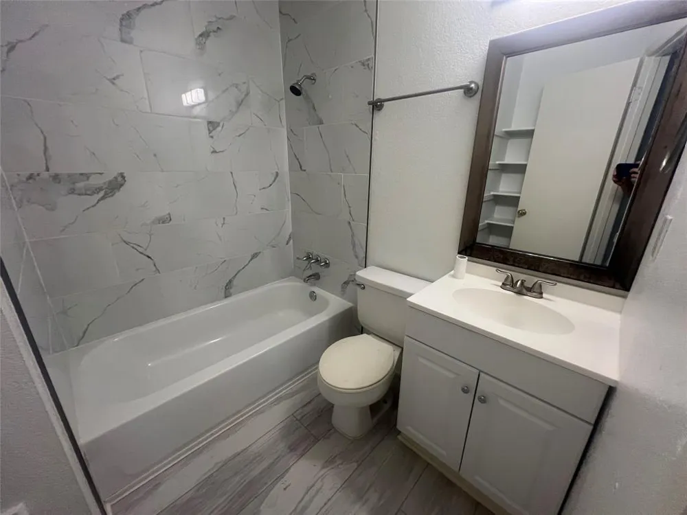 807 Lloyd Lane #A Elgin, TX 78621