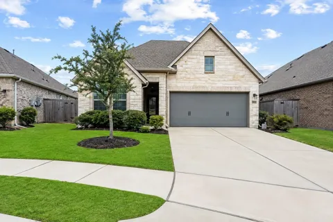 29411 Amber Pine Court