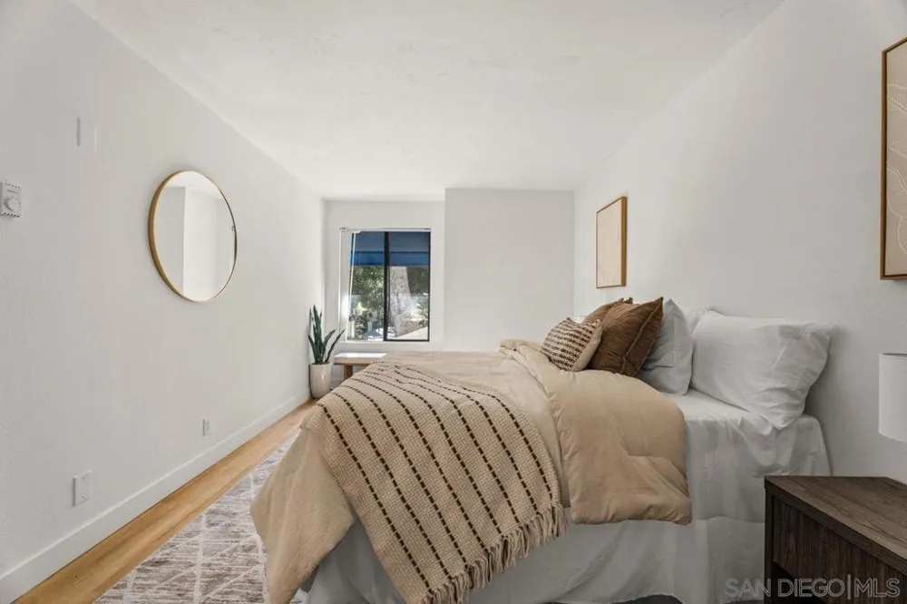 8332 Regents Rd #1L San Diego, CA 92122