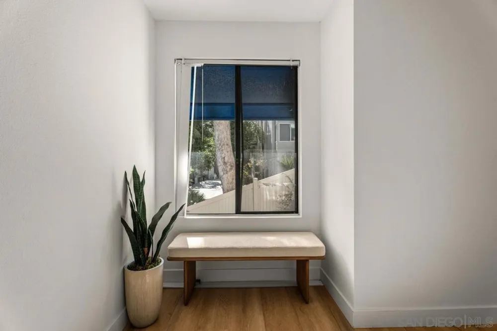 8332 Regents Rd #1L San Diego, CA 92122