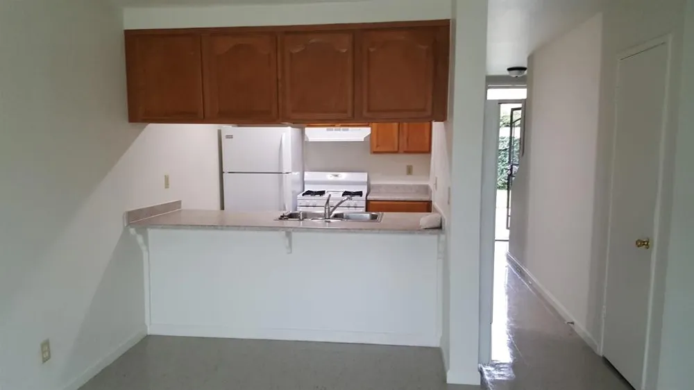 417 Citrus Dr #18 Escondido, CA 92027