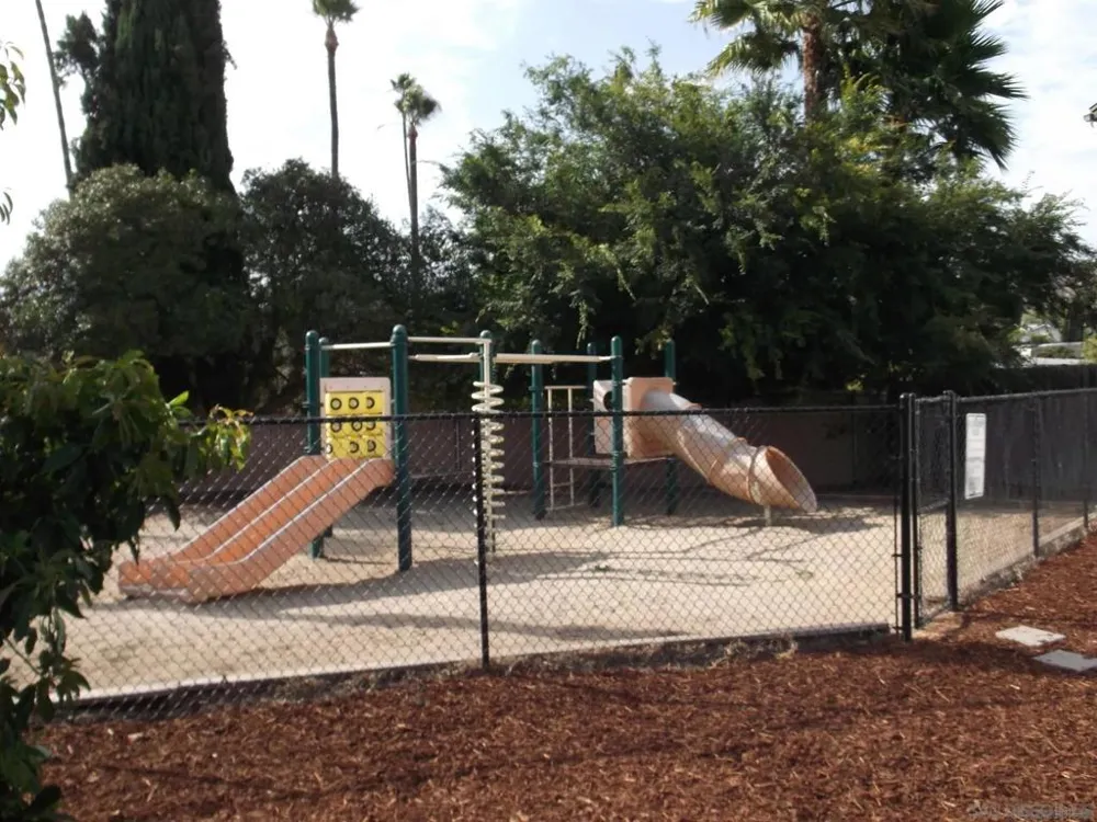 417 Citrus Dr #18 Escondido, CA 92027