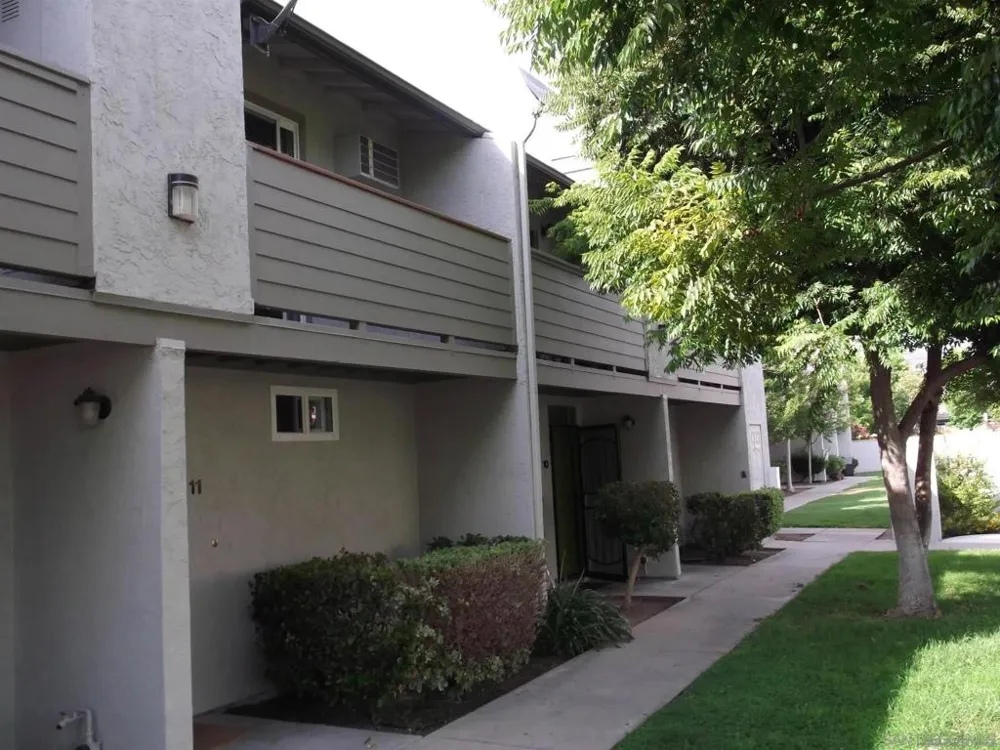 417 Citrus Dr #18 Escondido, CA 92027