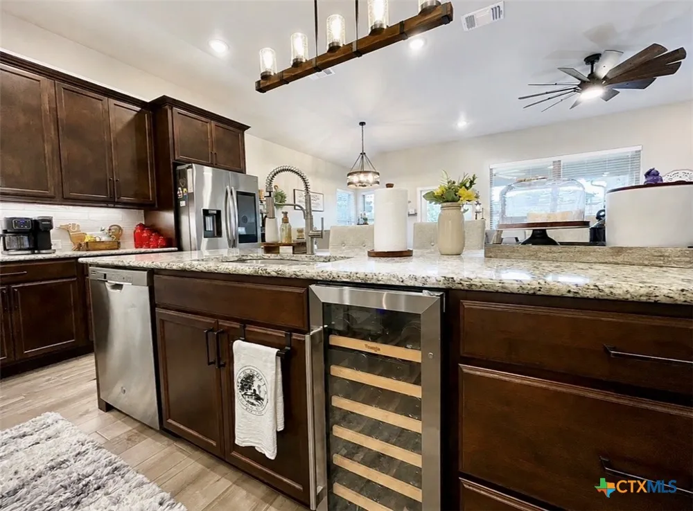 1914 Rustic Manor Drive Temple, TX 76502