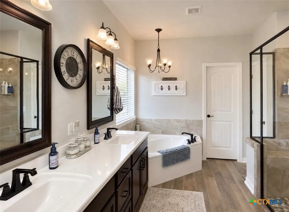 1914 Rustic Manor Drive Temple, TX 76502