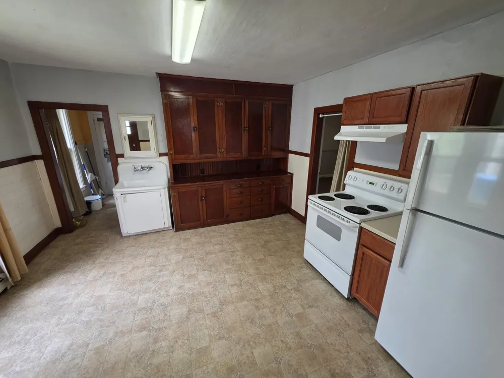332 3rd Street Manistee, MI 49660