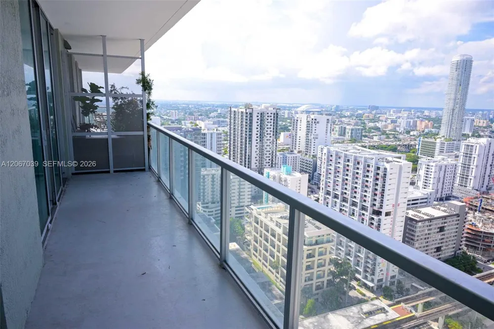 1111 SW 1st Ave #3624-N Miami, FL 33130