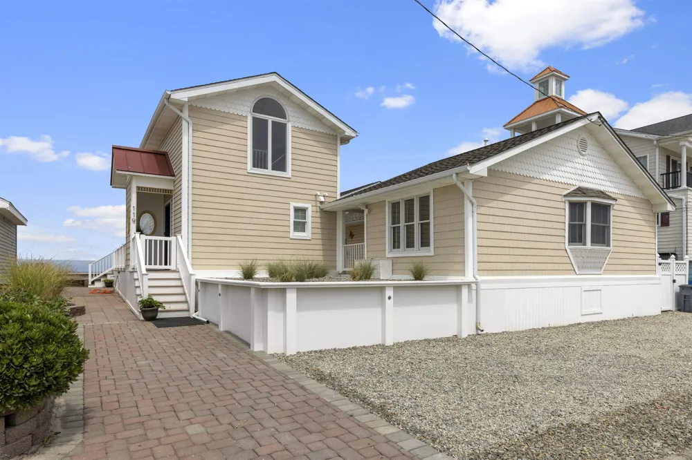 119 Beach Avenue Cape May Court House, NJ 08210