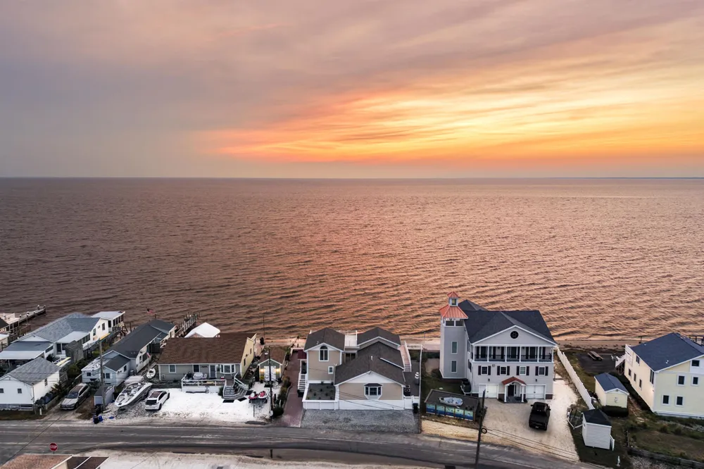 119 Beach Avenue Cape May Court House, NJ 08210