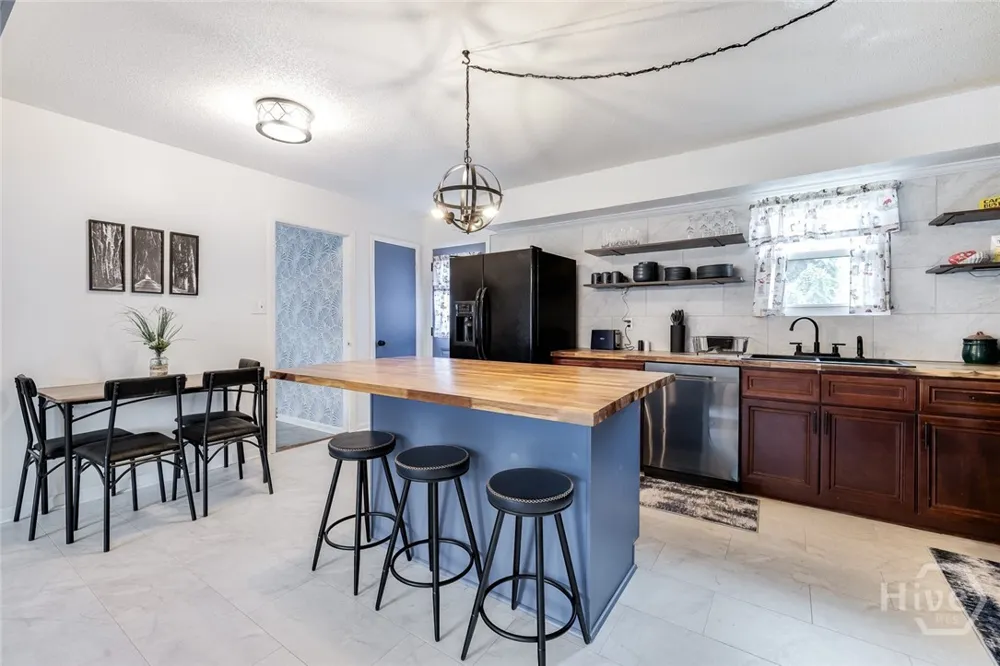 101 Michael Court Savannah, GA 31406