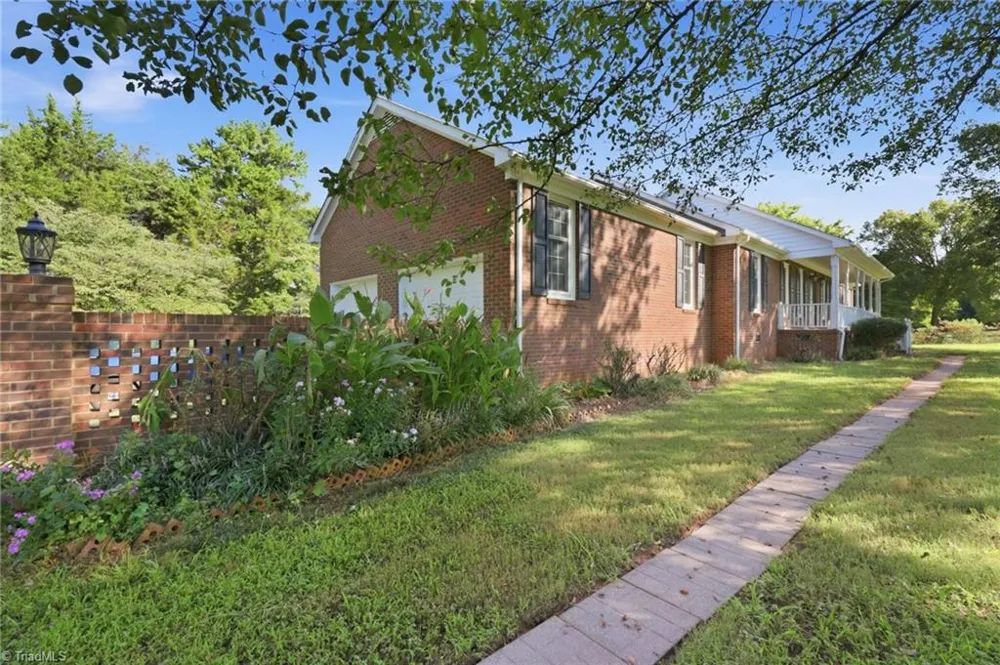 3443 Grant Road Haw River, NC 27258
