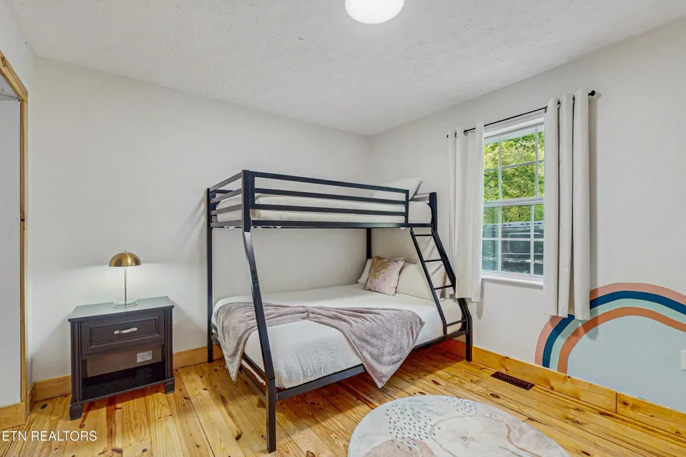1949 Shady Grove Rd Sevierville, TN 37876