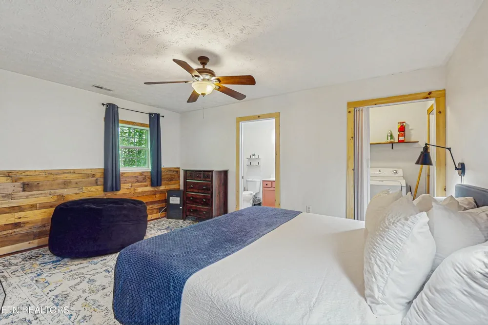 1949 Shady Grove Rd Sevierville, TN 37876