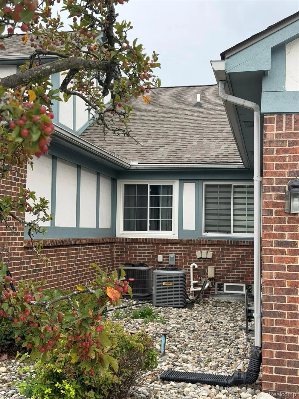 45511 Dover Drive Macomb Township, MI 48044