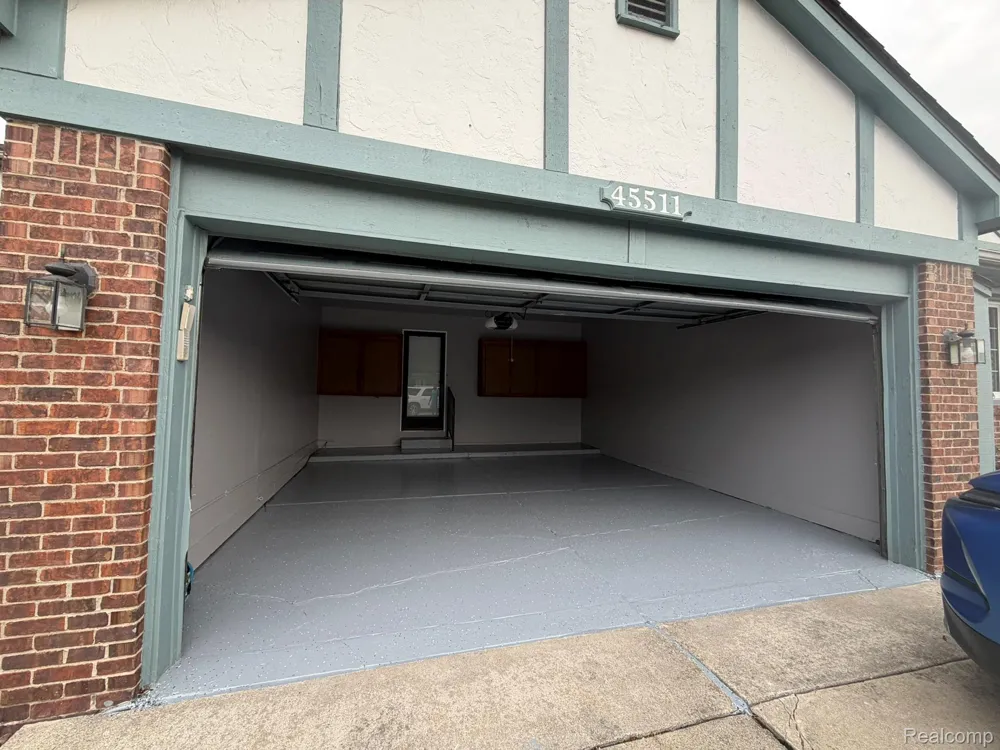 45511 Dover Drive Macomb Township, MI 48044