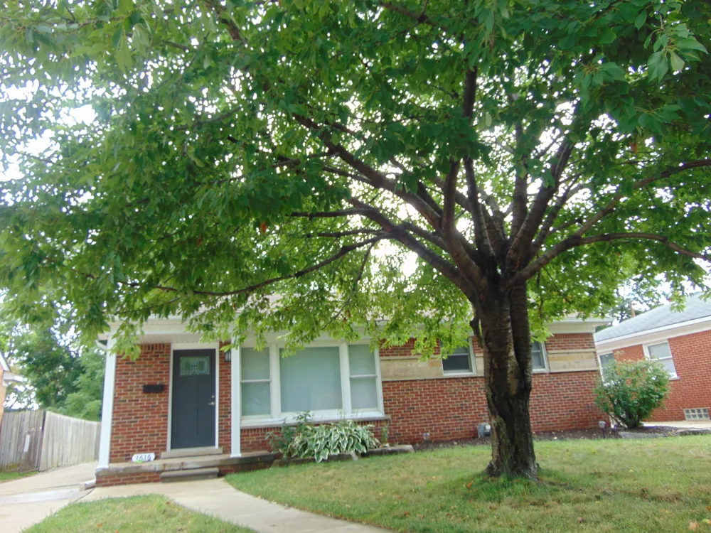 1616 Genesee Drive Royal Oak City, MI 48073