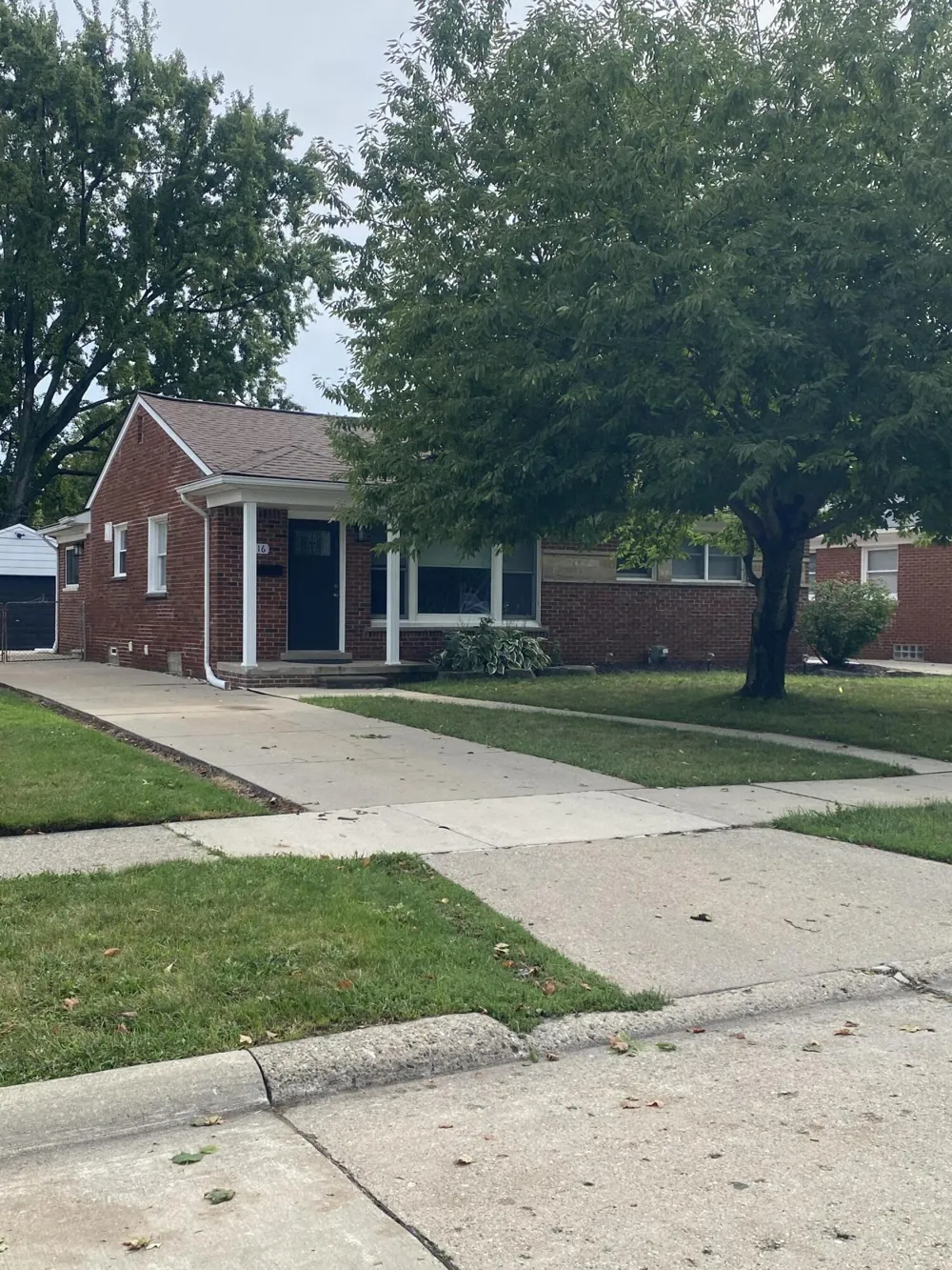 1616 Genesee Drive Royal Oak City, MI 48073